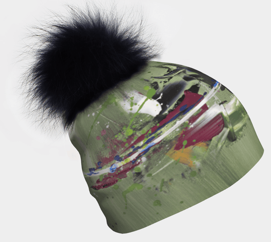 Tuque Amazonia avec un grand pompon noir et moelleux et un imprimé d&