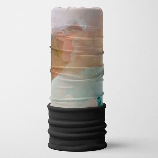 Un tube multifonction POLAR Accent Marine debout sur un fond blanc, montrant son imprimé artistique et sa doublure en molleton noir.