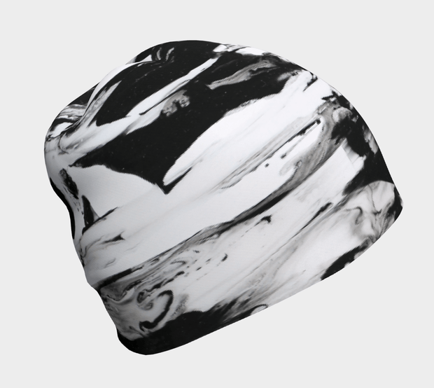Sporty unisex toque with a black and white abstract pattern designed by the talented Catherine Parent. Inspired by nature, this self-taught artist aims to create art accessible to all.