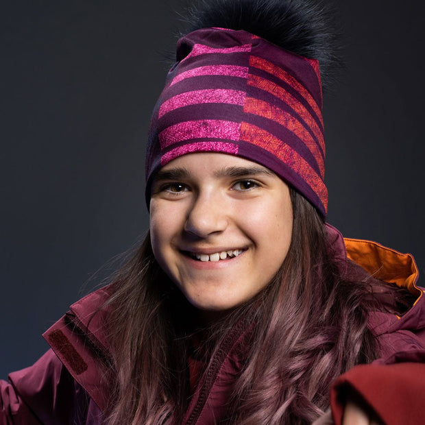 Tuque unique pour femme Waves avec pompon noir